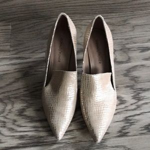 Donald J Pliner shoes size 8M